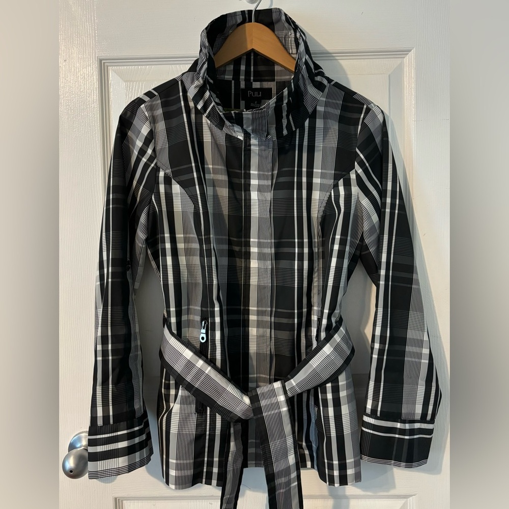 Puli Size 8 Tie Waist Zippered Jacket